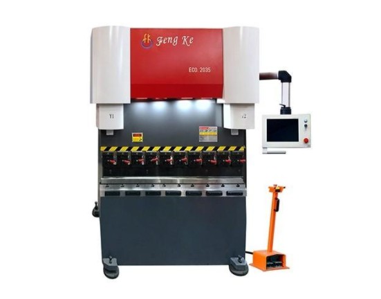 豐科機(jī)械創(chuàng)新純電伺服折彎機(jī)，乘勢折彎機(jī)節(jié)能環(huán)保新時(shí)代? 